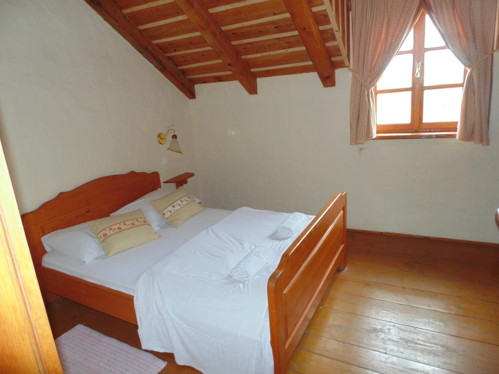 Guest House Kozjak Sveti Kriz Zacretje Room photo